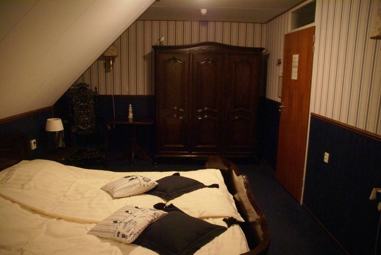 Hotel Restaurant De Boekanier เฟราเวนโปลเดอร์ ภายนอก รูปภาพ
